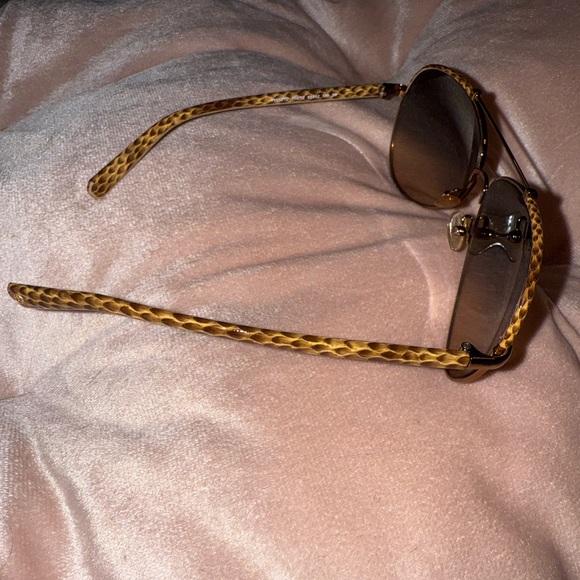 Tory Burch sunglasses - Picture 4 of 5